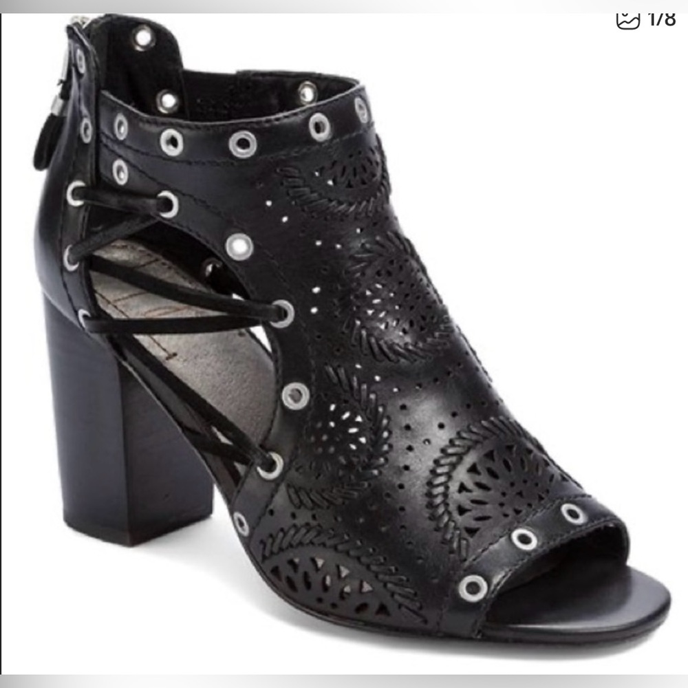 Latigo  Saelena black square heels, open toe leather sandals sz 7.5